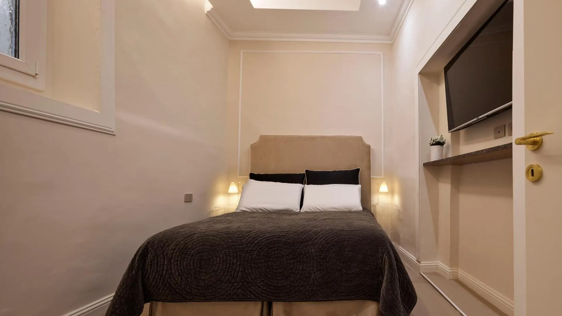 Beautiful Apartment 2 Bedroom At The Historic Center Florence Italy