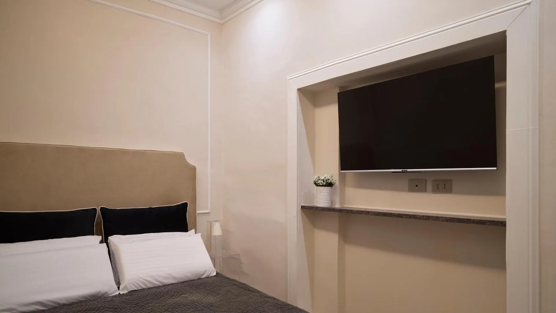 Beautiful Apartment 2 Bedroom At The Historic Center Florence